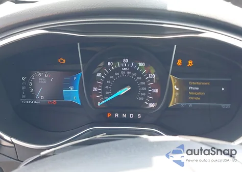 2014 Ford Fusion Titanium z USA, uszkodzony, nr VIN 3FA6P0K93ER177463